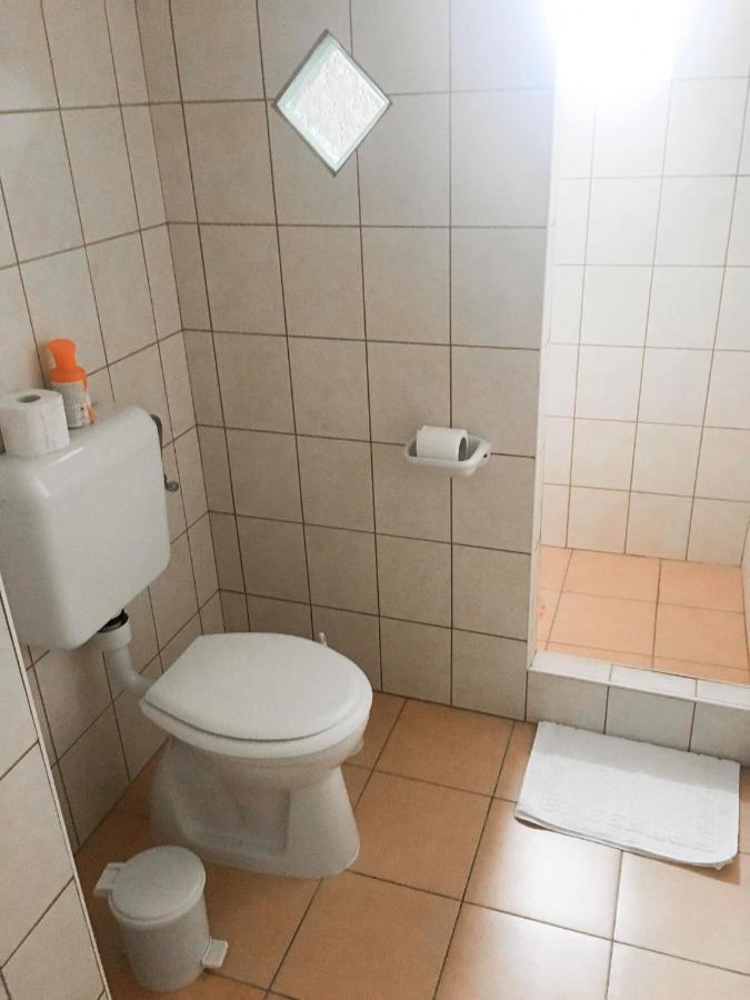 Hotel Tompos Vendeghaz Es Pince Villány Zewnętrze zdjęcie